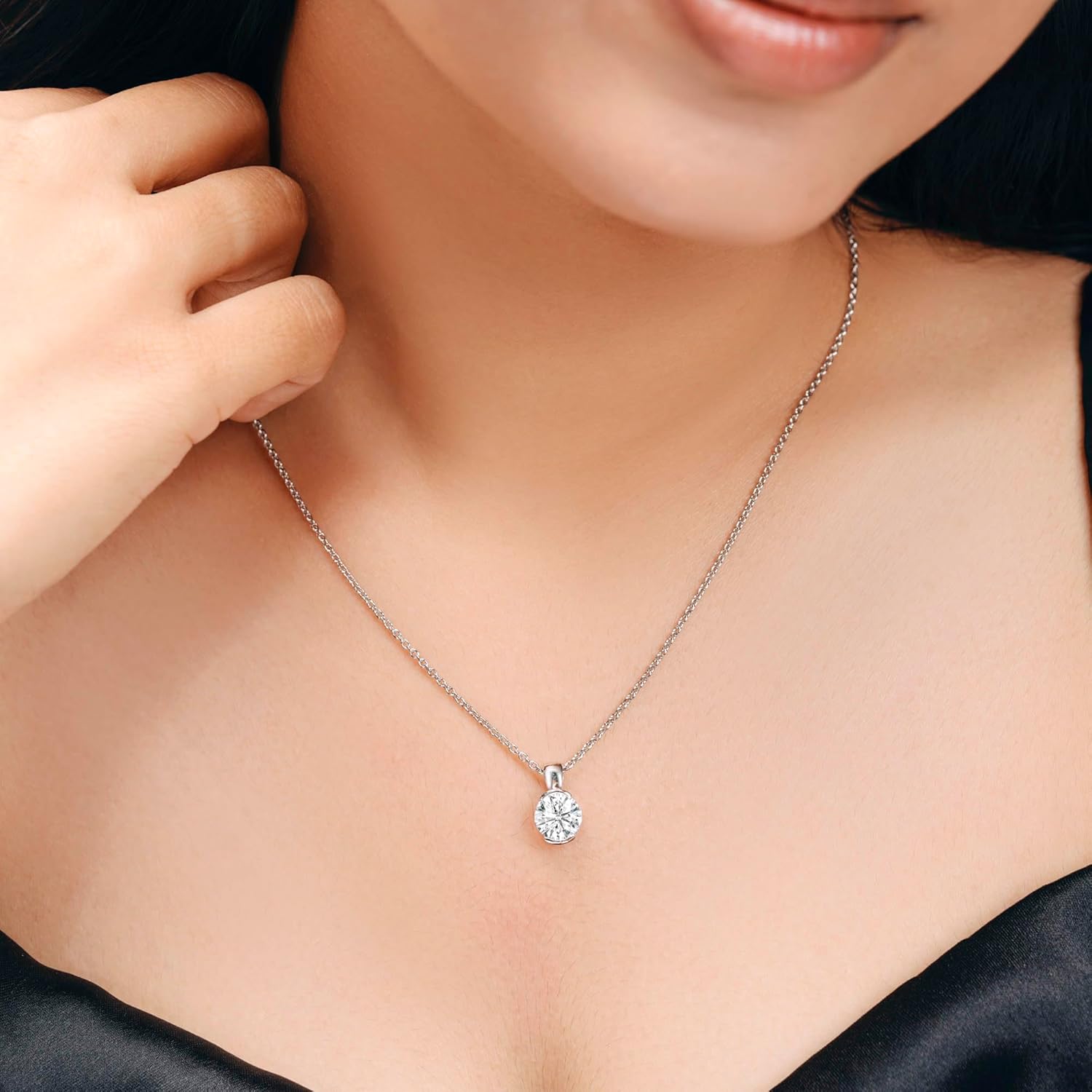 ISEHRA Fluid Glow Sterling Silver Solitaire Pendant Necklace for Women