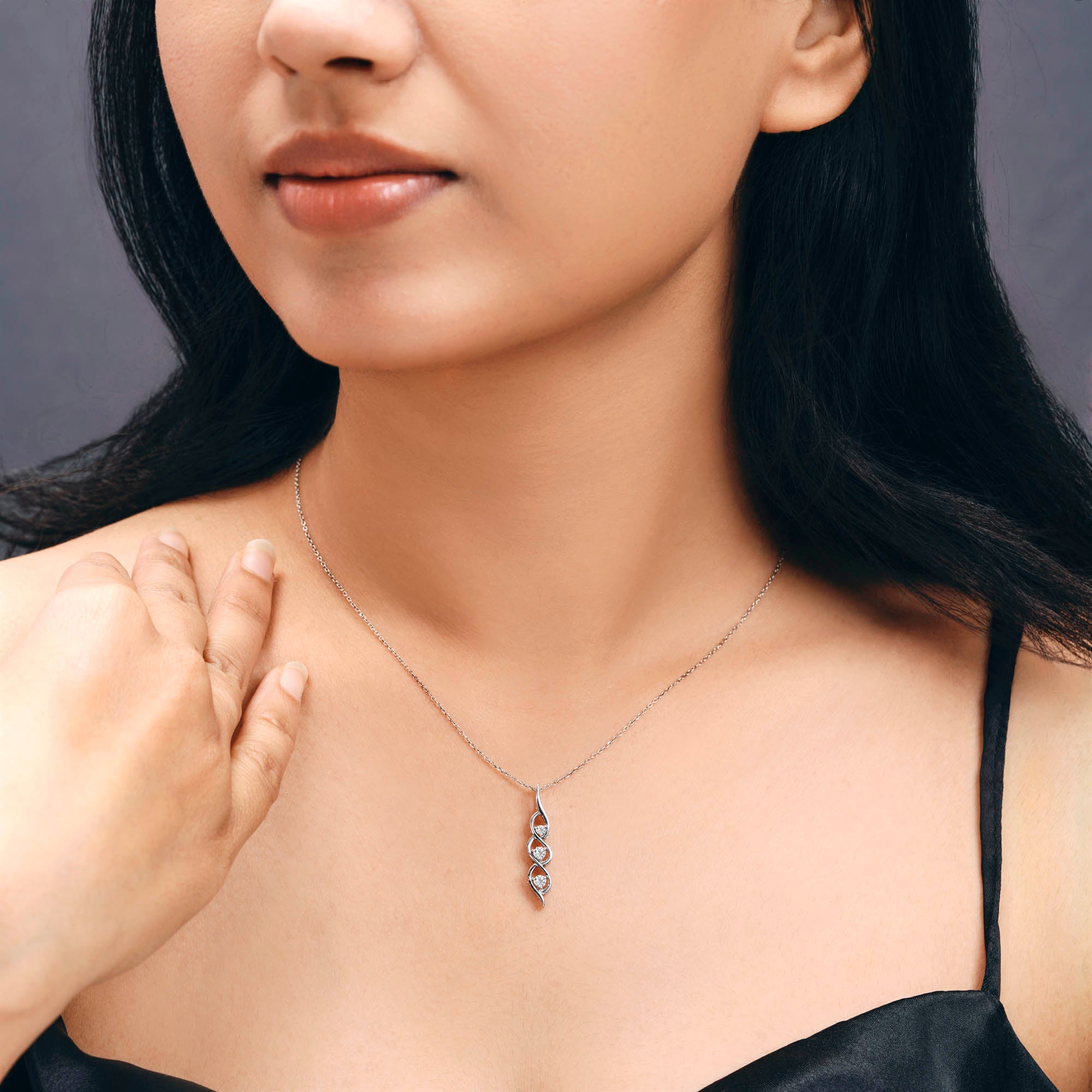 Eternal Radiance 925 Sterling Silver Pendant Necklace