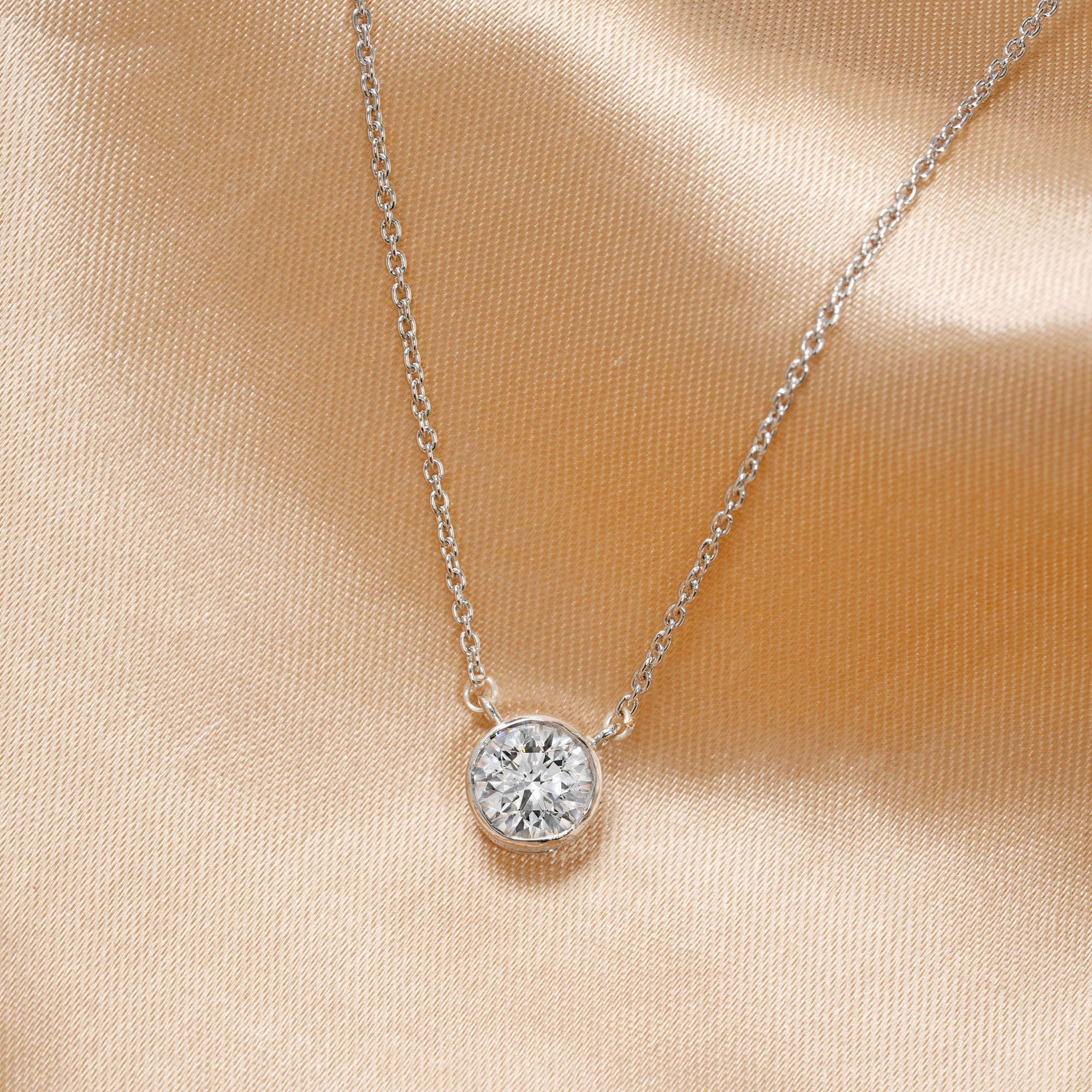 ISEHRA Sleek Bezel Diamond Solitaire Sterling Silver Pendant Necklace for Women